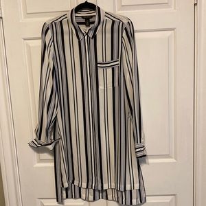 White House Black Market Longino button down tunic